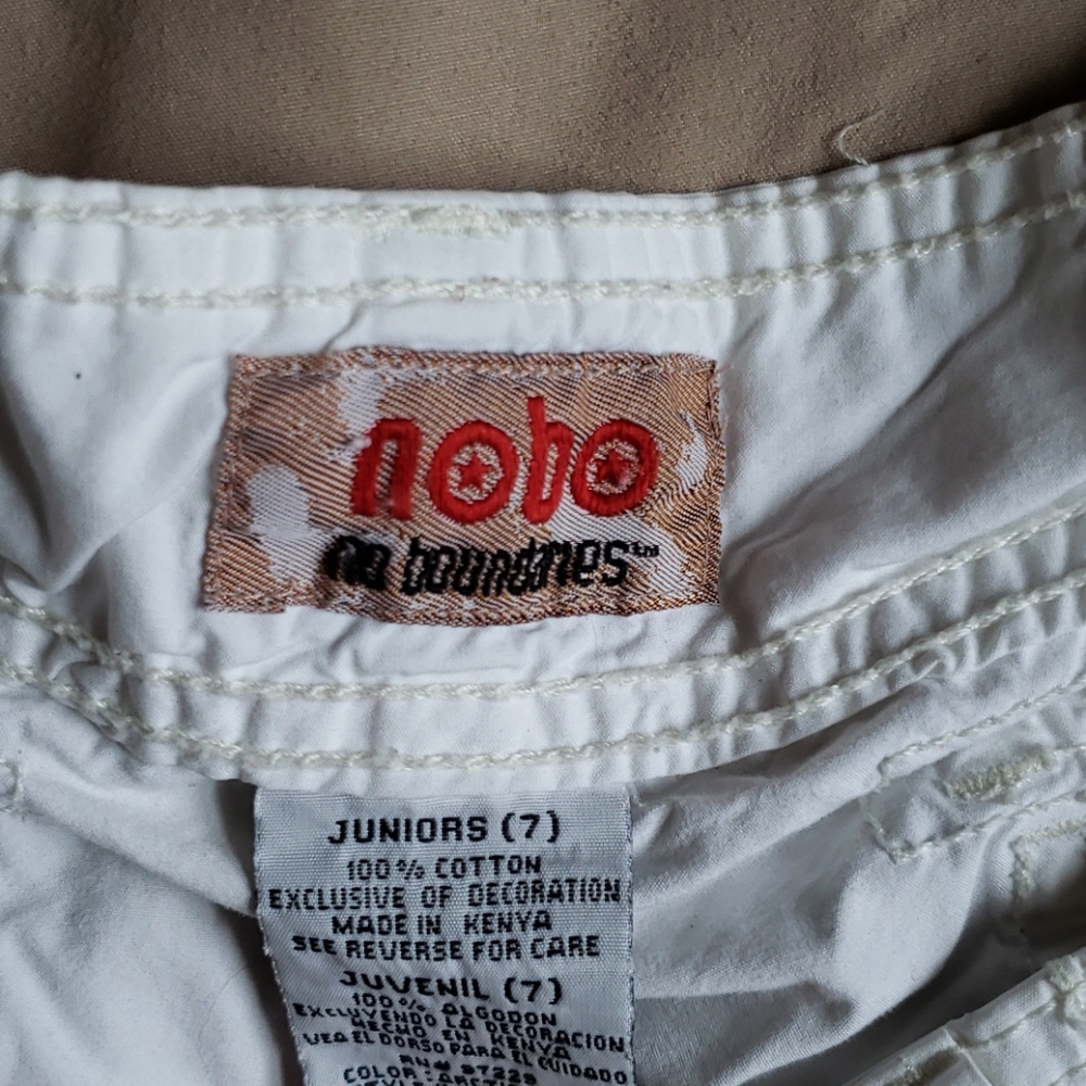 Shorts - Picture 2 of 3